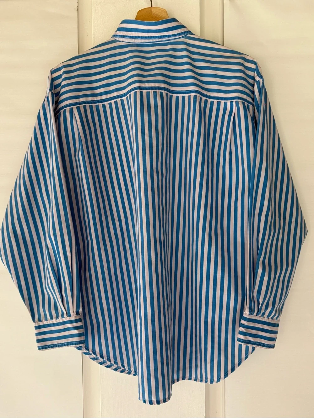 Vintage 90s Liz Thomas White & blue Striped Button Down Shirt with embroidery M - Picture 2 of 13